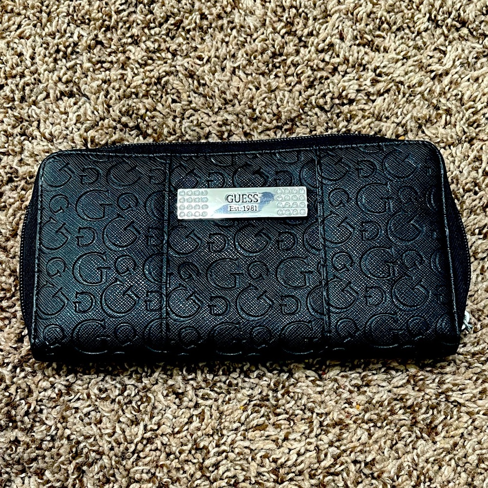 Guess wallet